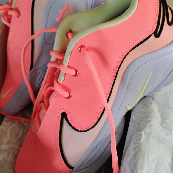 🔥Hot New Big Kid Nike Lebron XXII SE King James Shoes 7 - Picture 5 of 8